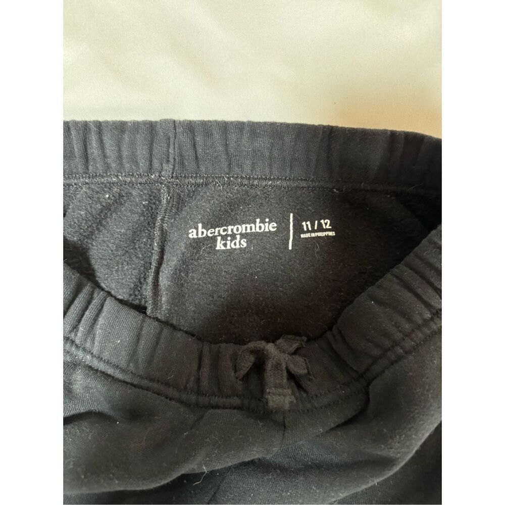 ☔️ Girls Abercrombie Kids Sweat Pants - Picture 3 of 3
